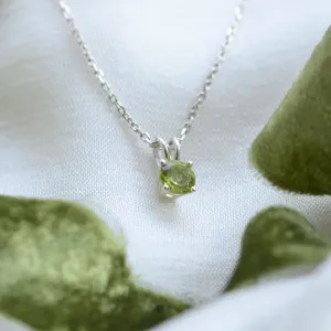 Gold peridot pendant LAOISE Thumbnail