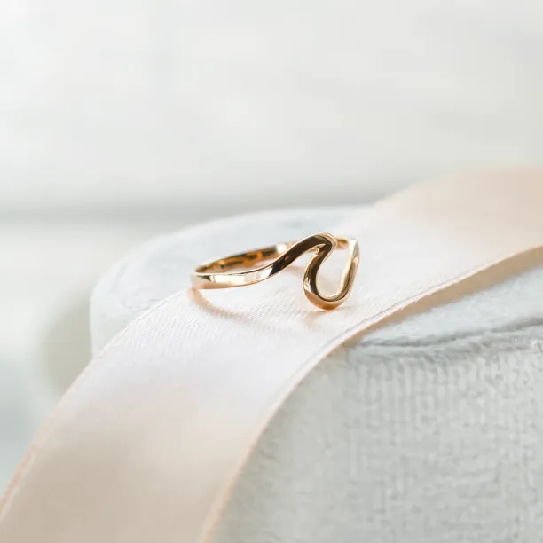 Minimalist gold wave ring WAVE Image