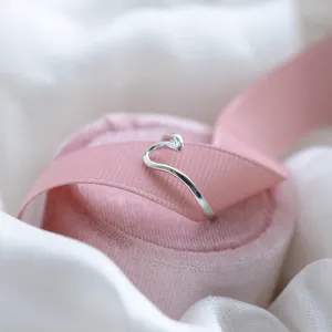 Minimalist gold wave ring WAVE Thumbnail