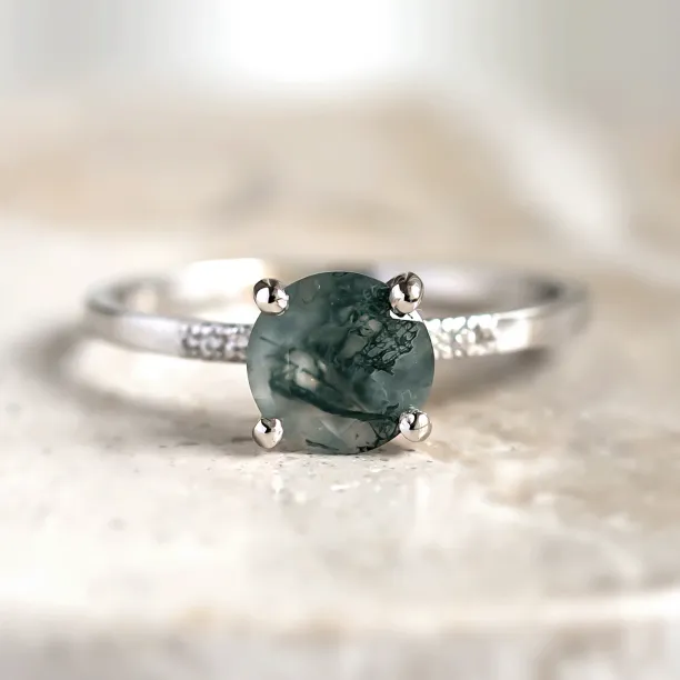 Engagement ring with moss agate and diamonds FIADH Image