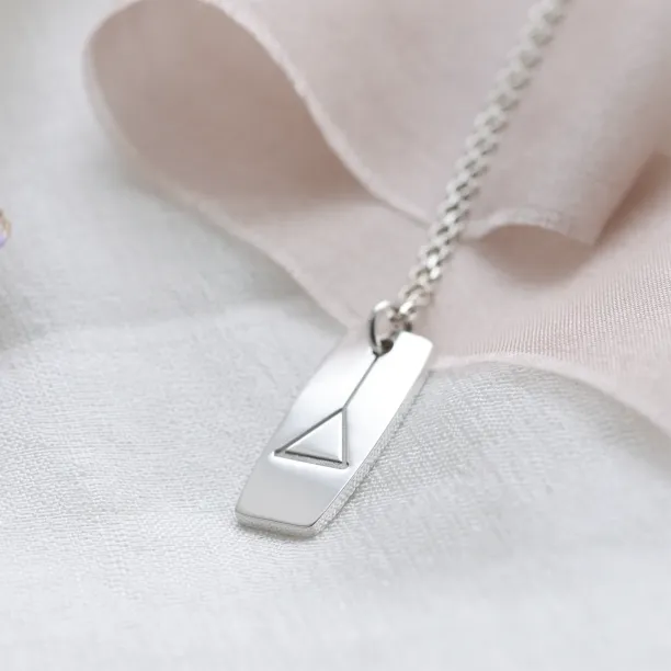 Engraved gold pendant WAKEBOARD Image