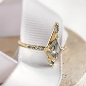 Extravagant ring with salt and pepper diamonds SANIA Thumbnail