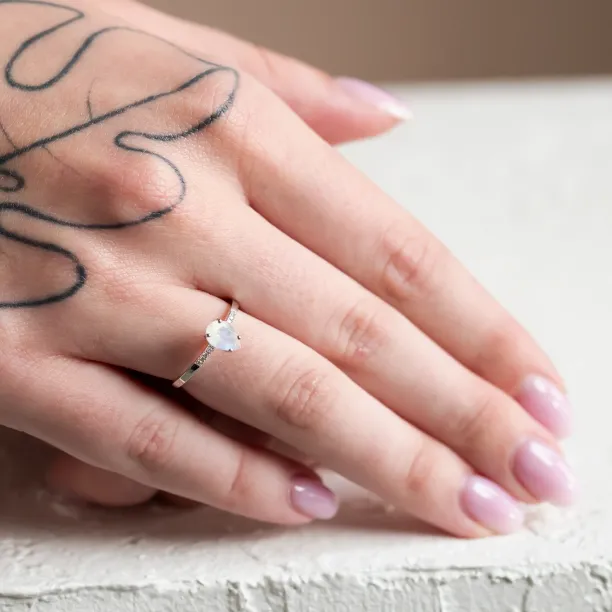 Gold ring with moonstone and diamonds ROXANE Image