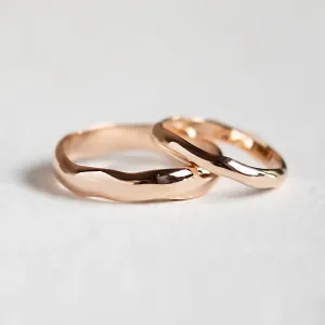 Irregular atypical wedding rings made of gold LUANA Thumbnail