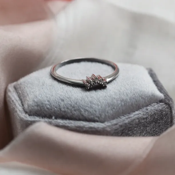 Gold ring with diamonds EMILIA Image