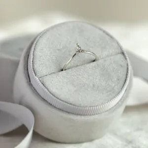 Minimalist gold ring with diamonds JANIS Thumbnail