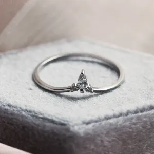 Minimalist gold ring with diamonds JANIS