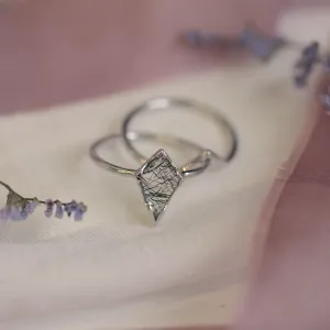 Gold ring set with quartz BUNO Thumbnail