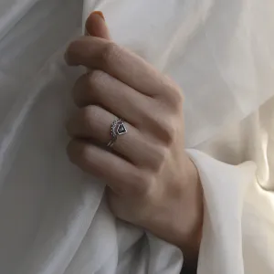 Gold cut-out ring with salt and pepper diamonds ROXYS Thumbnail