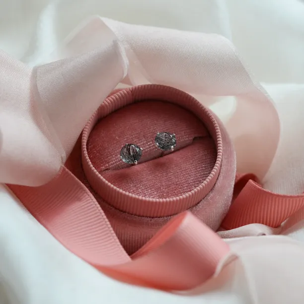 Gold quartz earrings FELI Image