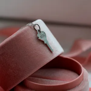 Gold key pendant HANU Thumbnail