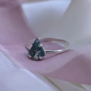 Minimalist gold ring with moss agate BERTA Thumbnail