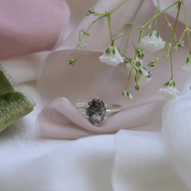 Gold ring with oval salt and pepper diamond OLLY Image