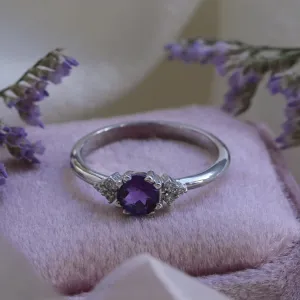 Gold ring with amethyst and diamonds MONNY Thumbnail