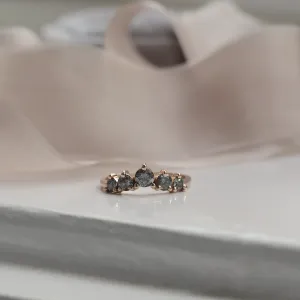 Slightly curved salt and pepper diamond ring FERO Thumbnail