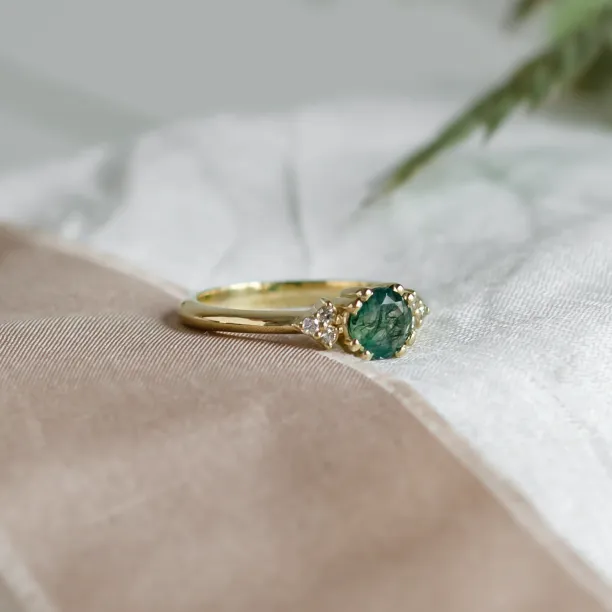 Noble gold ring with moss agate and diamonds MONNY Image