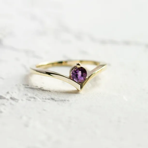 Gold amethyst ring AMY Image