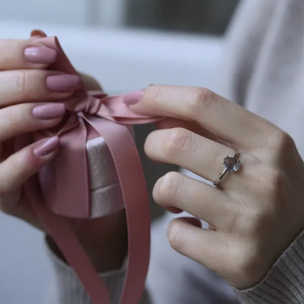 Gold ring with pear cut rutil quartz BERTA Image
