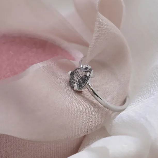 Gold ring with pear cut rutil quartz BERTA Image