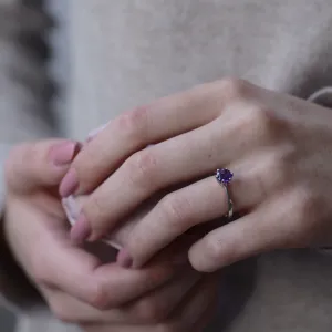 Minimalist gold ring with amethyst STAMI Thumbnail