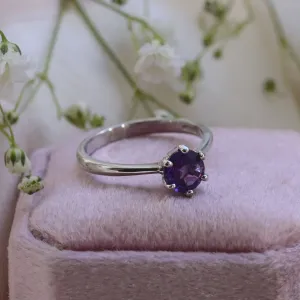 Minimalist gold ring with amethyst STAMI Thumbnail