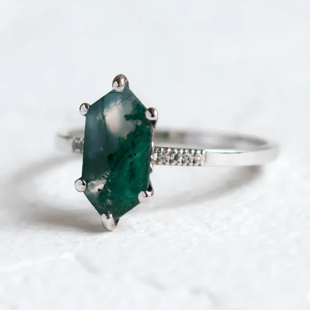 Gold diamond ring with moss agate ROXANE Image