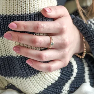 Gold ring with aquamarine and diamonds QUEEN Thumbnail