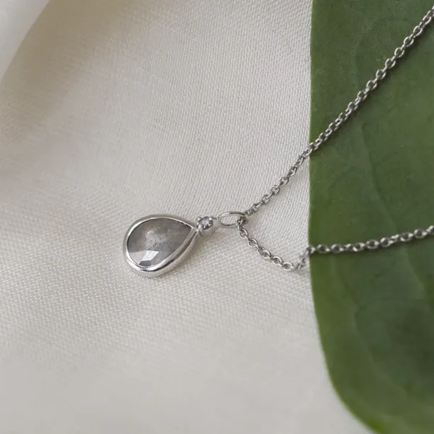 Gold necklace with salt and pepper diamond PERRY Image