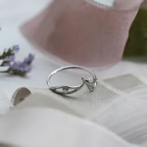 Gold minimalist leaf ring with diamonds DOFA Thumbnail