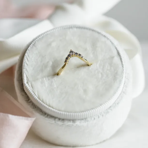 Salt and pepper curved ring WENDY Image