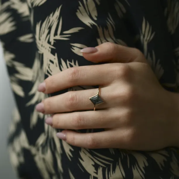 Salt and pepper diamond ring ADEL Image