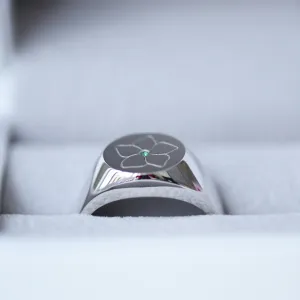 Mens emerald ring CLARK Thumbnail