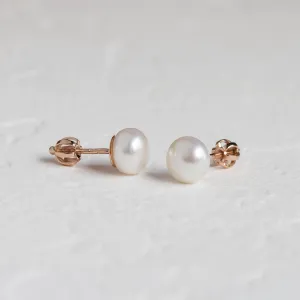 Pearl stud earrings VASKI Thumbnail