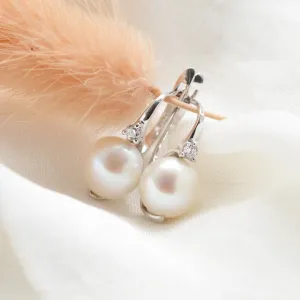 Essential pearl earrings KLANI Thumbnail
