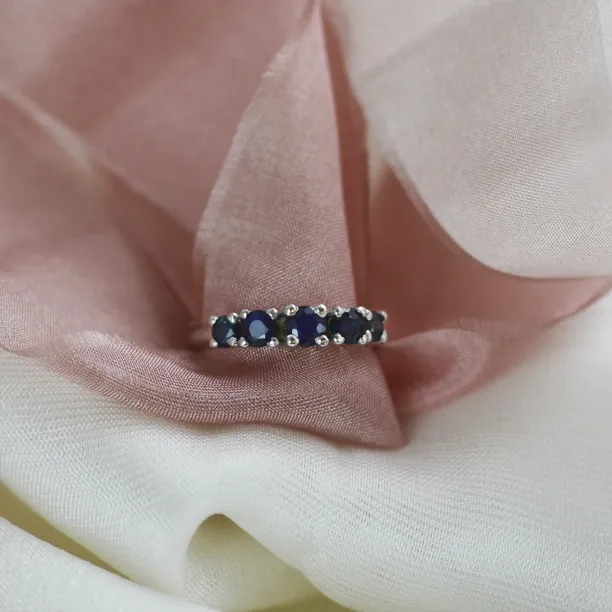 Gold ring with sapphires NIKKI Image