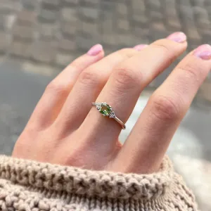 Gold ring with peridot and diamonds MONNY Thumbnail