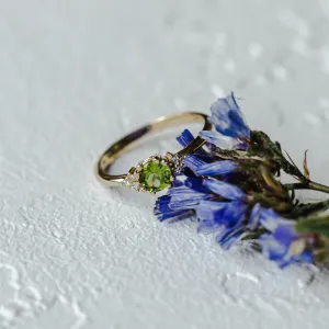 Gold ring with peridot and diamonds MONNY Thumbnail