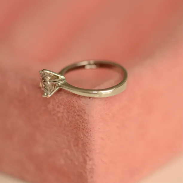 Rutile quartz gold ring STAIM Image