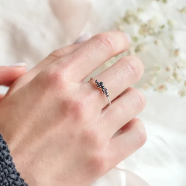 Gold cluster ring with sapphires CLARA Image