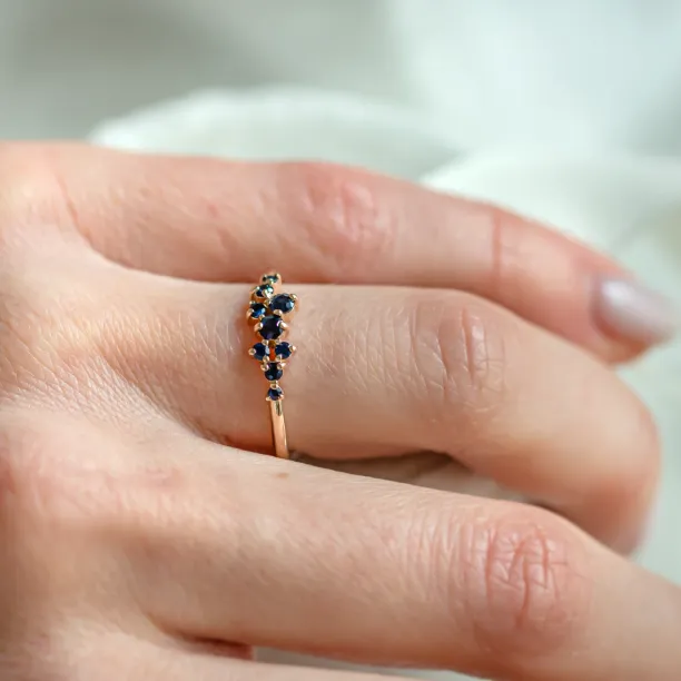 Gold cluster ring with sapphires CLARA Image