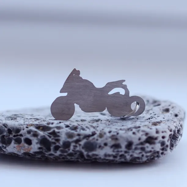 Men’s silver keychain with engraving SERI Image