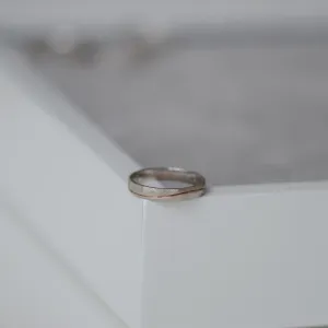 Gold wedding rings with a diamond SILA Thumbnail