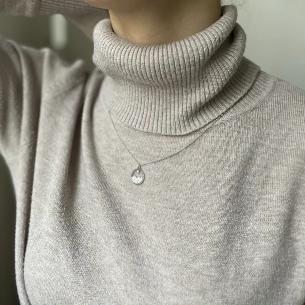 Gold pendant with a diamond EVEREST Image