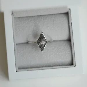 Gold ring with rutile quartz BENITO Thumbnail