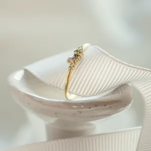 Gold ring with salt and pepper diamonds CLUSTER Thumbnail