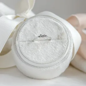 Gold ring with salt and pepper diamonds CLUSTER Thumbnail