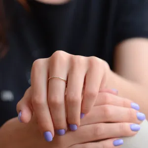 Gold minimalist ring with salt and pepper diamonds OLU Thumbnail