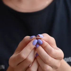 Gold minimalist ring with salt and pepper diamonds OLU Thumbnail