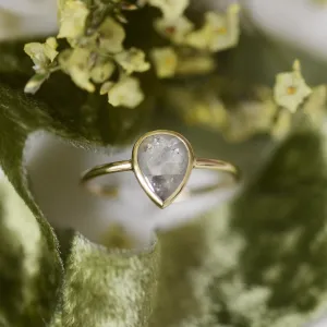 XENIA gold ring with salt and pepper diamond Thumbnail