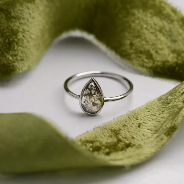 Gold engagement ring with salt and pepper diamond ARDALES Image